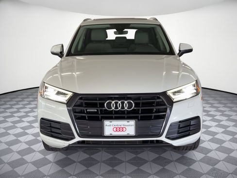 Used 2019 Audi Q5 2.0T Premium Plus w/ Premium Plus Package AWD/4WD image 6
