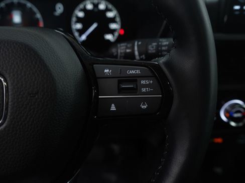 Used 2025 Honda CR-V EX-L image 18