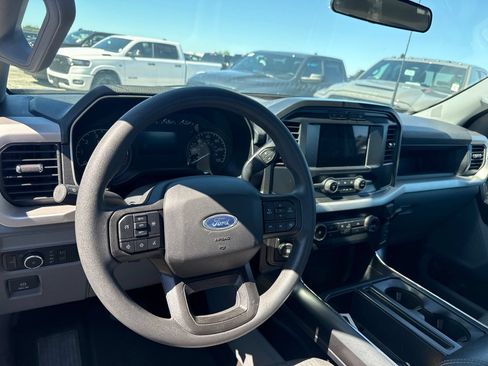 Used 2022 Ford F150 XL w/ Equipment Group 101A High AWD/4WD image 10