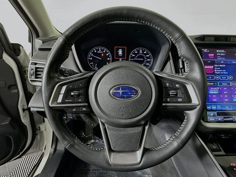 Used 2022 Subaru Outback Limited image 15