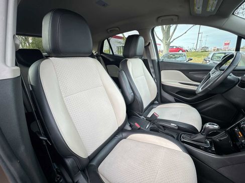 Used 2019 Buick Encore Sport Touring image 17