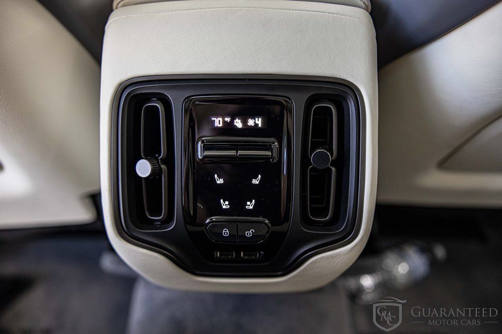 Used 2021 Aston Martin DBX AWD/4WD image 37