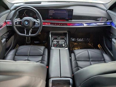 Certified 2023 BMW 740i image 18