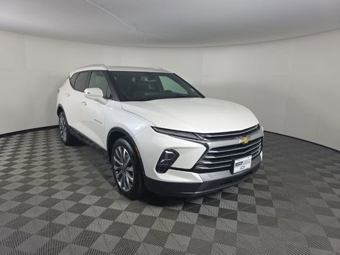Used 2023 Chevrolet Blazer Premier image 7