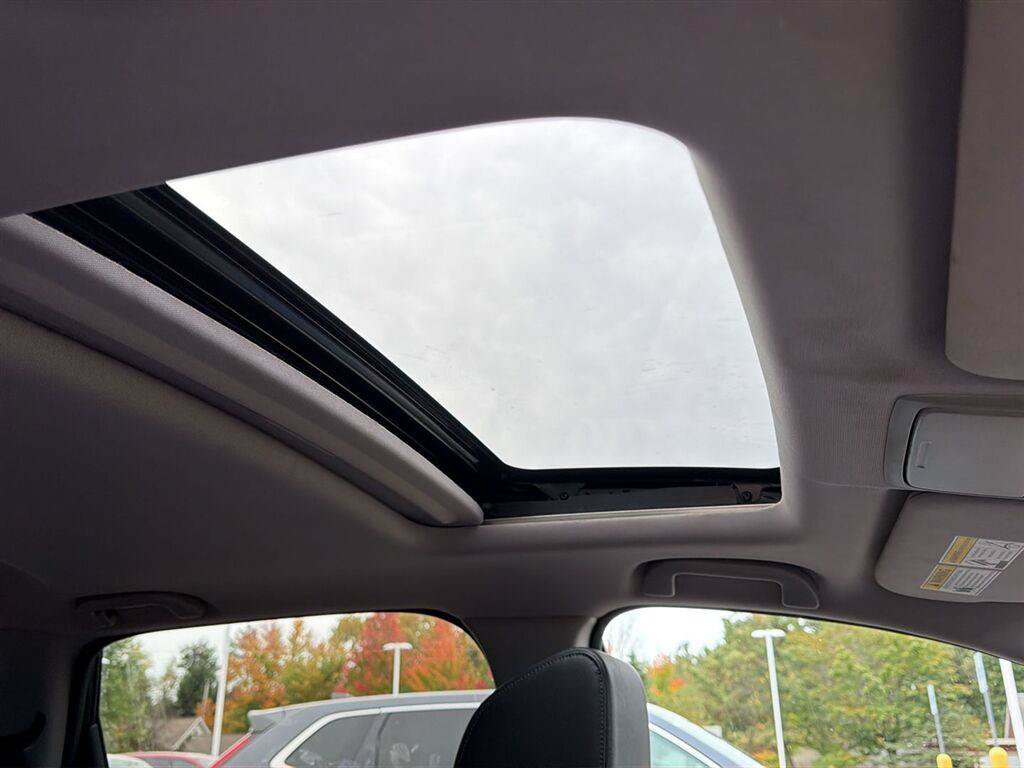 Used 2017 Honda CR-V EX-L image 16