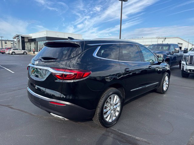 Used 2021 Buick Enclave Essence w/ Sound and Sites Package FWD image 3