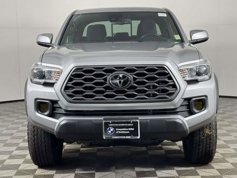 Used 2022 Toyota Tacoma TRD Off-Road AWD/4WD image 6