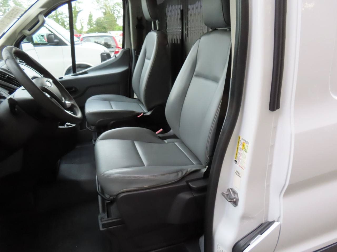 Used 2019 Ford Transit 250 130 Low Roof RWD image 21