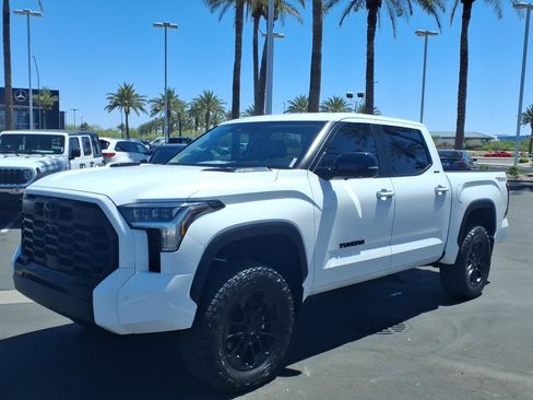 Used 2024 Toyota Tundra Limited w/ TRD Off-Road Package image 8