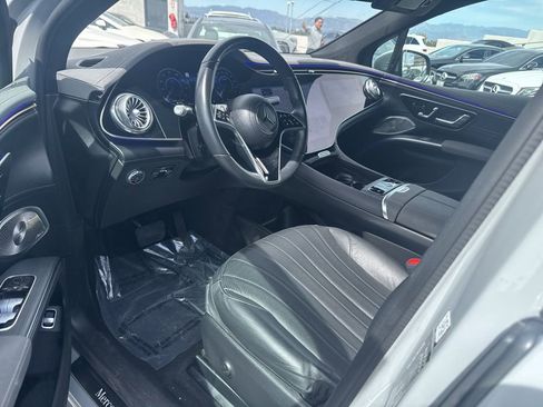 Used 2023 Mercedes-Benz EQS 580 4MATIC SUV image 8