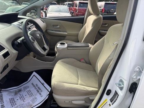 Used 2012 Toyota Prius V Two image 16