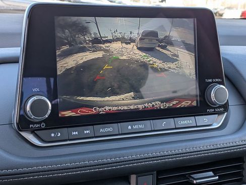 Certified 2023 Nissan Rogue SV image 16