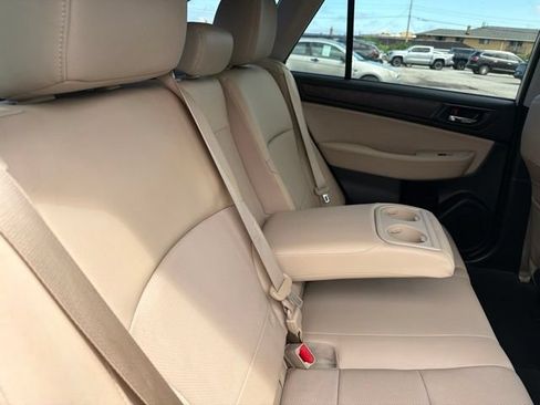 Used 2016 Subaru Outback 2.5i Limited AWD/4WD image 26