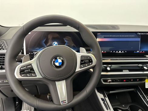 New 2026 BMW X5 xDrive40i w/ M Sport Package AWD/4WD image 22