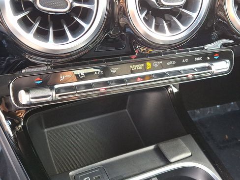 Certified 2022 Mercedes-Benz CLA 250 4MATIC image 16