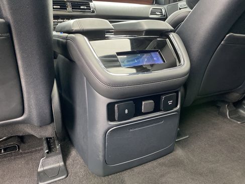 Used 2024 Lincoln Navigator L 4WD image 38