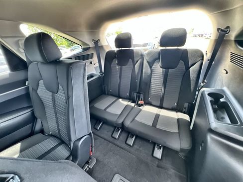 New 2026 Kia Sorento LX FWD image 22