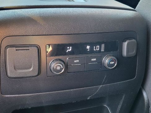 Used 2018 Chevrolet Tahoe LS image 26