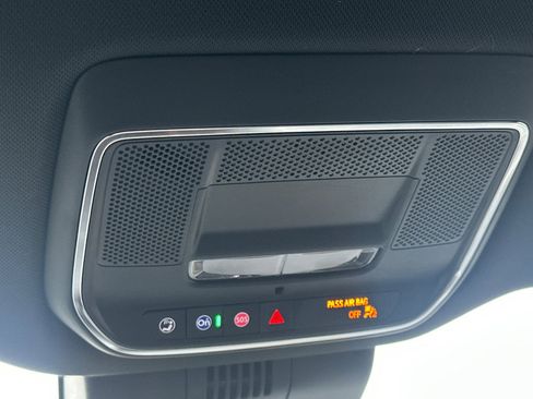 Used 2025 GMC Sierra EV Denali image 23