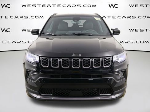 New 2026 Jeep Compass Latitude image 2