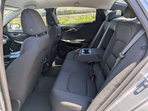 Used 2024 Chevrolet Malibu LT FWD image 19