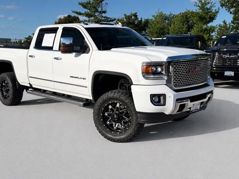 Used 2016 GMC Sierra 2500 Denali w/ Duramax Plus Package AWD/4WD image 1