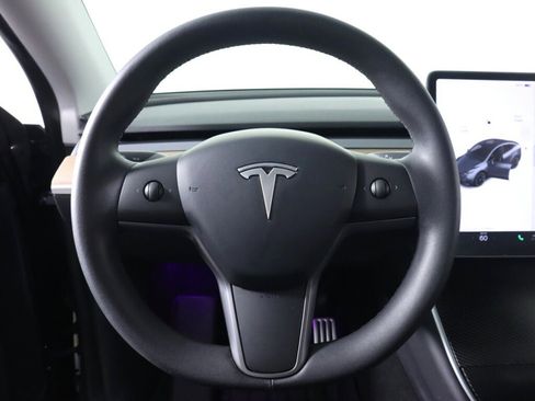 Used 2020 Tesla Model Y Long Range image 10