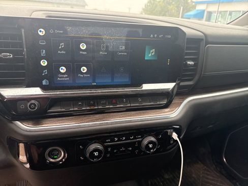 Used 2022 Chevrolet Silverado 1500 LT image 4