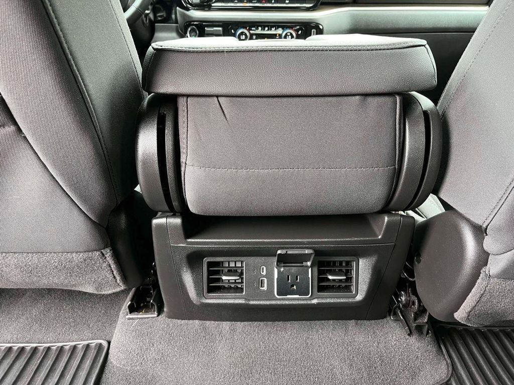 Used 2026 Chevrolet Silverado 1500 RST AWD/4WD image 15