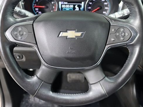 Used 2018 Chevrolet Traverse LT image 16