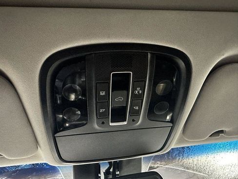 Used 2018 Kia Sorento EX w/ EX Advanced Touring Package FWD image 22