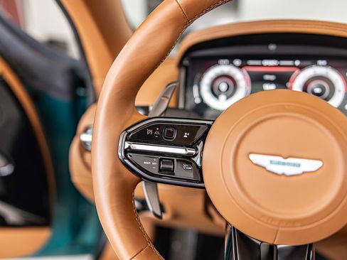 Used 2025 Aston Martin DB12 Convertible RWD image 25