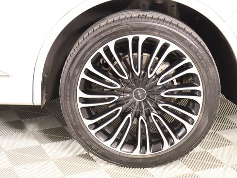 Used 2023 Lincoln Aviator Black Label w/ Dynamic Handling Package AWD/4WD image 21