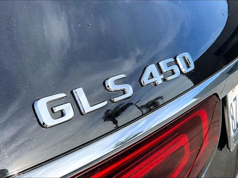 Used 2021 Mercedes-Benz GLS 450 4MATIC image 9