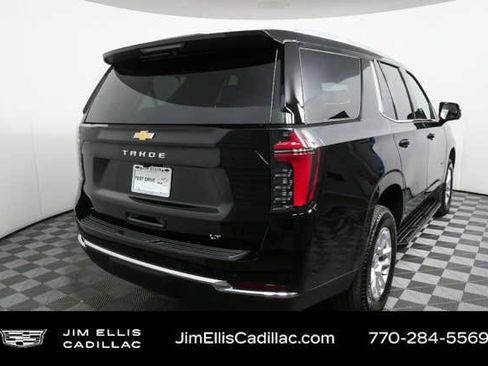 Used 2025 Chevrolet Tahoe LT RWD image 3