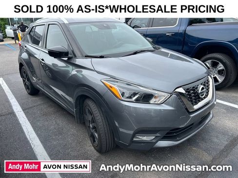 Used 2020 Nissan Kicks SR w/ SR Premium Package FWD image 1