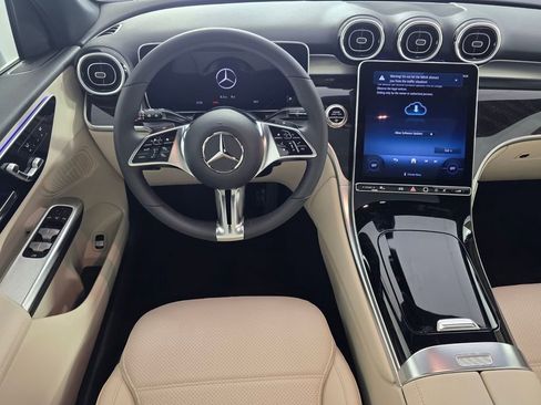 New 2026 Mercedes-Benz GLC 300 image 10
