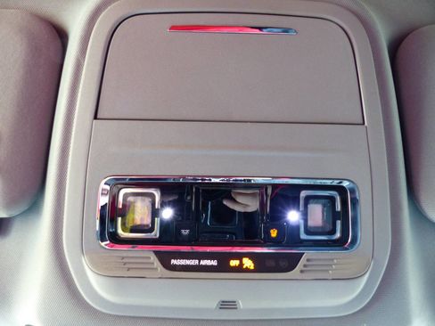 Used 2020 Lincoln Corsair Standard 4dr SUV image 36