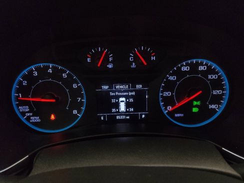 Used 2020 Chevrolet Equinox LS image 23