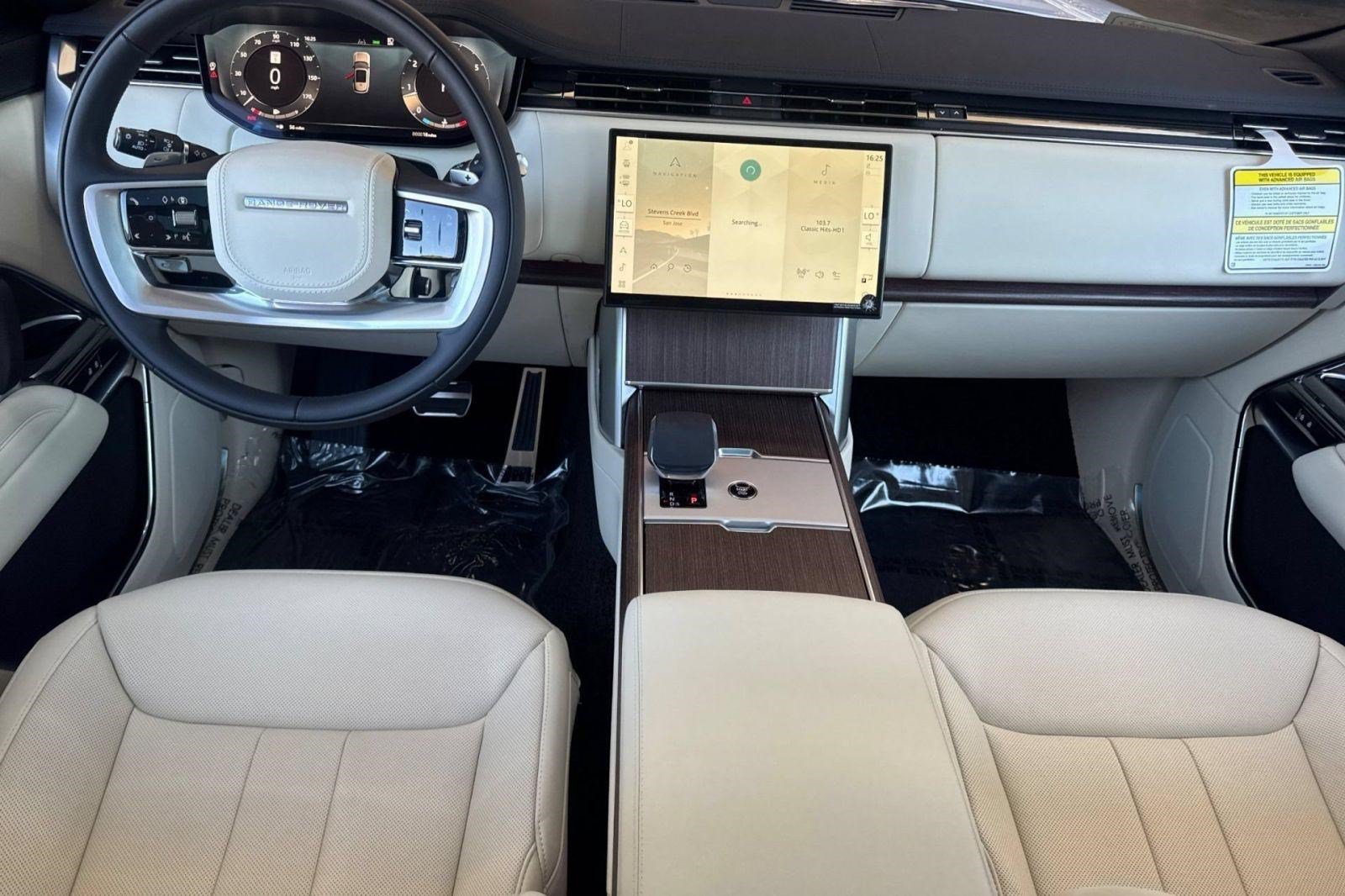 New 2026 Land Rover Range Rover SE AWD/4WD image 14