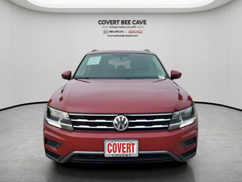 Used 2019 Volkswagen Tiguan S image 2