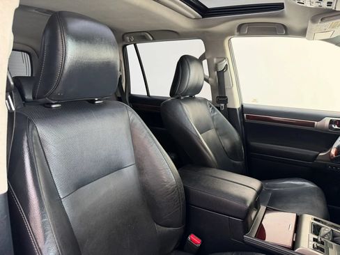 Used 2011 Lexus GX 460 w/ Convenience Pkg AWD/4WD image 27
