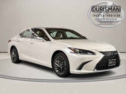 Certified 2024 Lexus ES 300h w/ Luxury Package