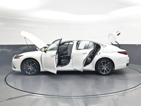 Used 2022 Lexus ES 300h w/ Premium Package FWD image 45