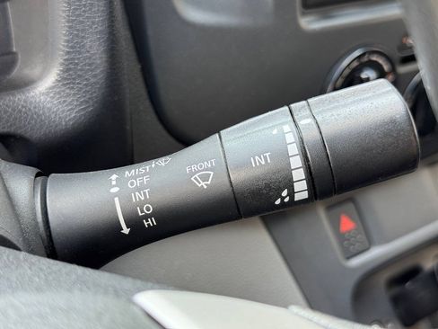 Used 2018 Nissan NV200 SV FWD image 33