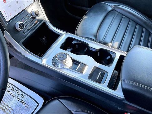 Certified 2024 Ford Edge SEL w/ Convenience Package image 16