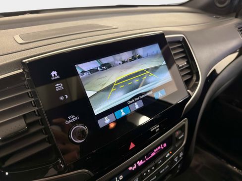 Used 2021 Honda Pilot Elite image 45