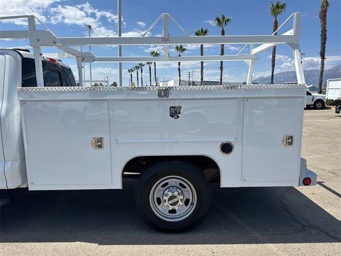 New 2025 Ford F350 XL w/ XL Chrome Package image 17