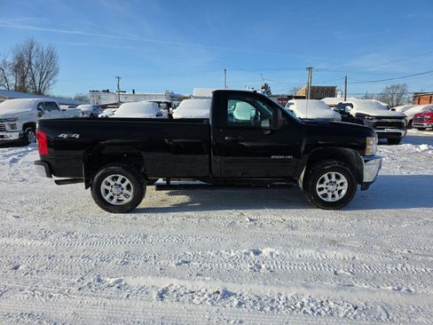 Used 2014 Chevrolet Silverado 2500 LT w/ Interior Plus Package image 6