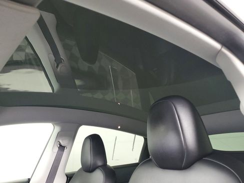 Used 2024 Tesla Model Y Long Range image 25